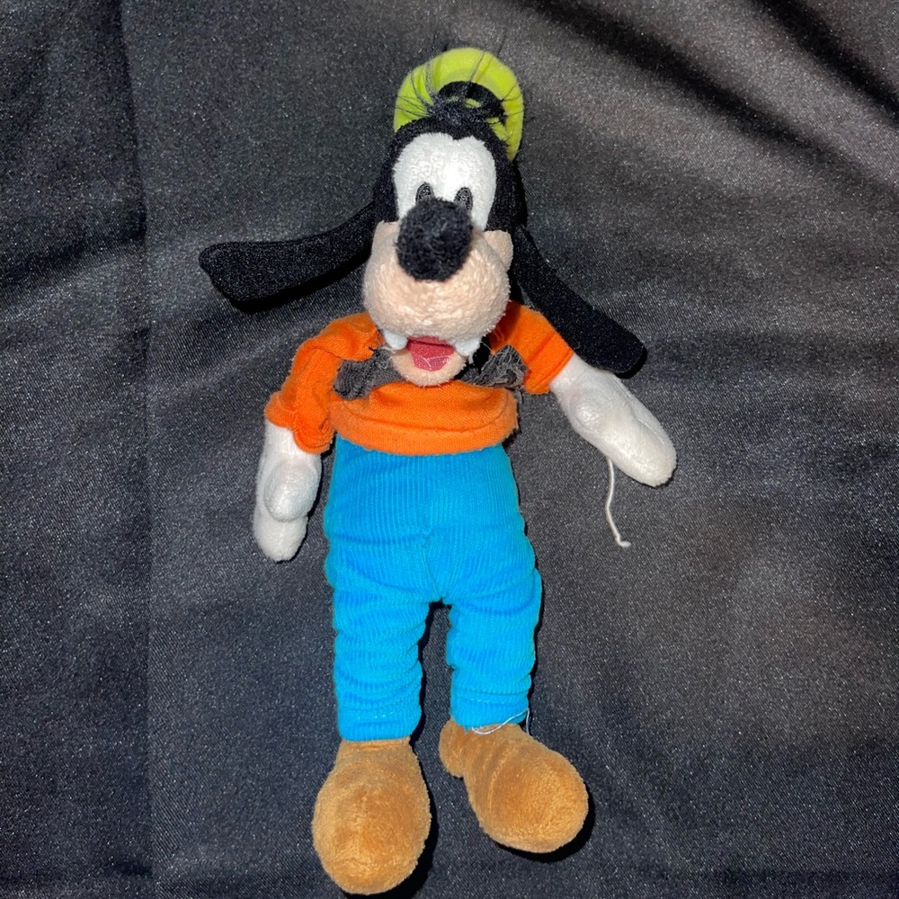 Disney Goofy Vintage Plush